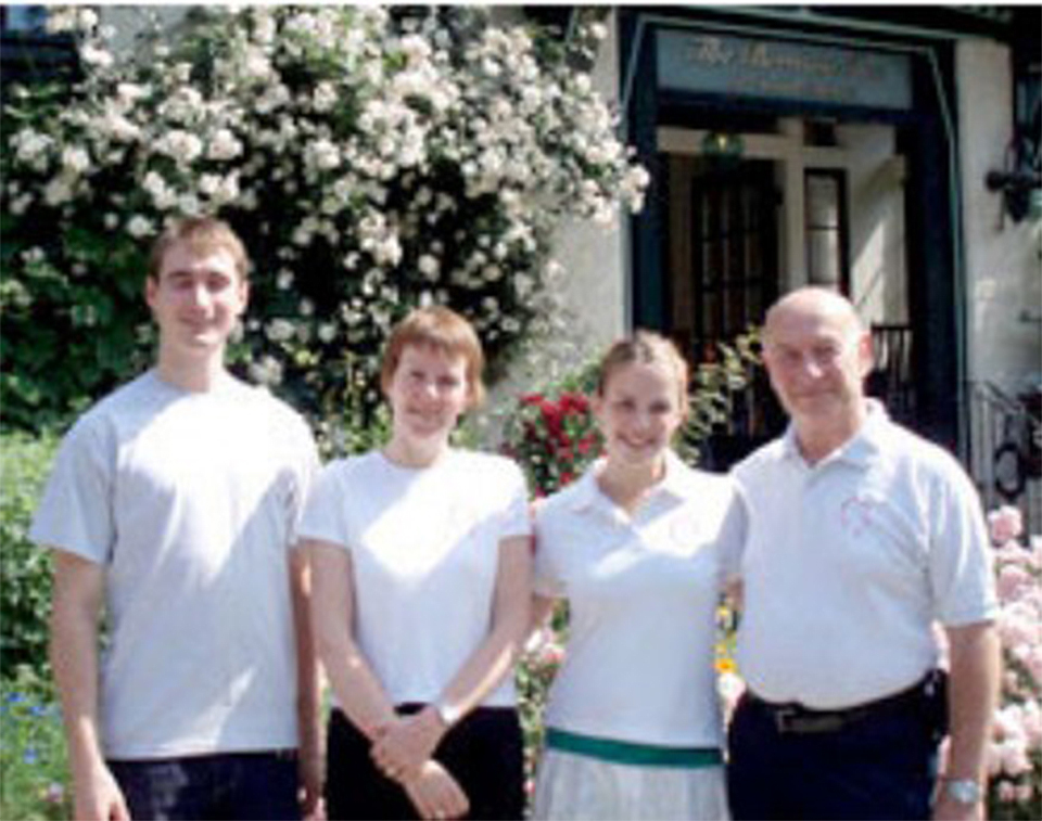 Brainstrust Founded, Peter, Helen and Meg
